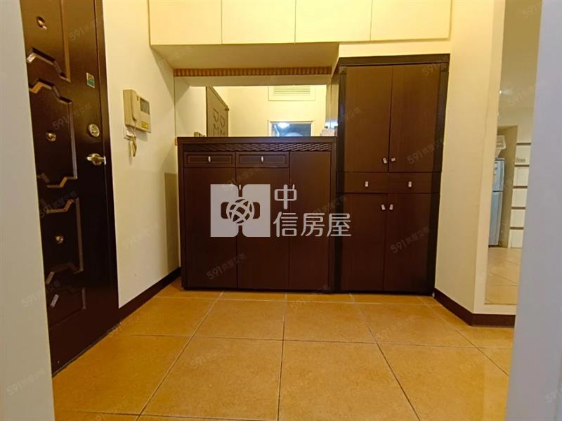 南崁精華地段大坪數套房房屋室內格局與周邊環境
