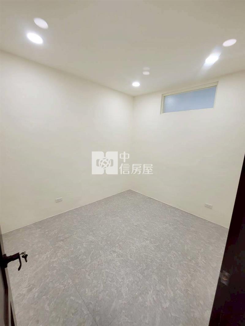 龍潭龍科全新整理美透天(前院停車)房屋室內格局與周邊環境