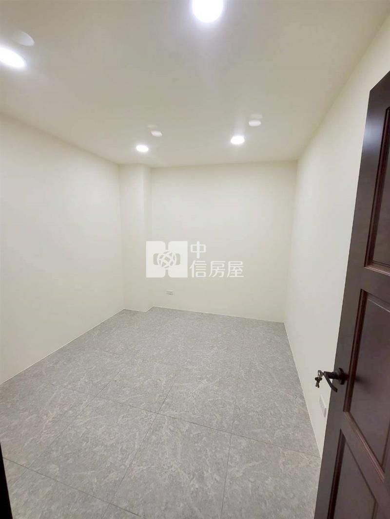 龍潭龍科全新整理美透天(前院停車)房屋室內格局與周邊環境