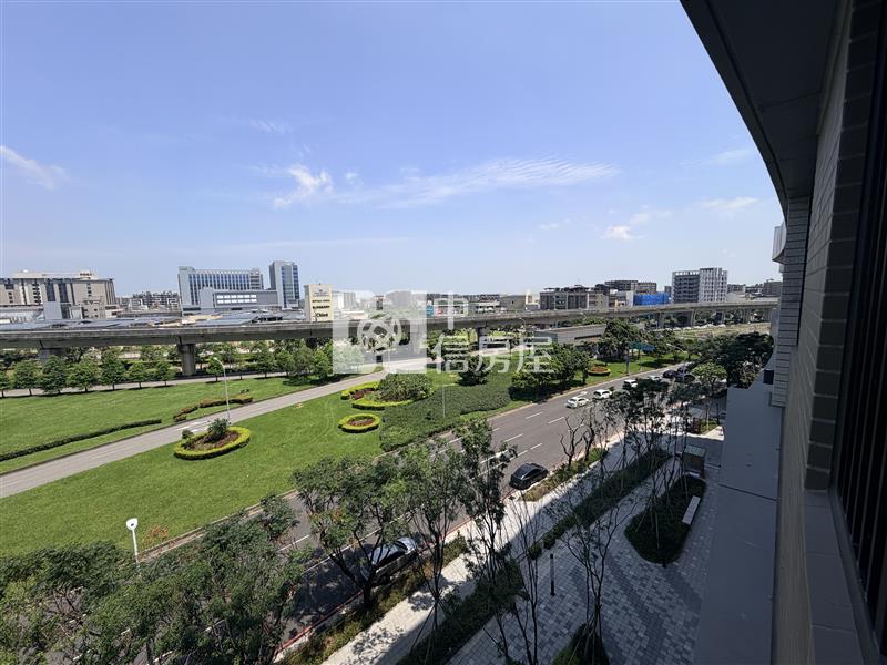 A18高鐵站前精華大2房+平車房屋室內格局與周邊環境