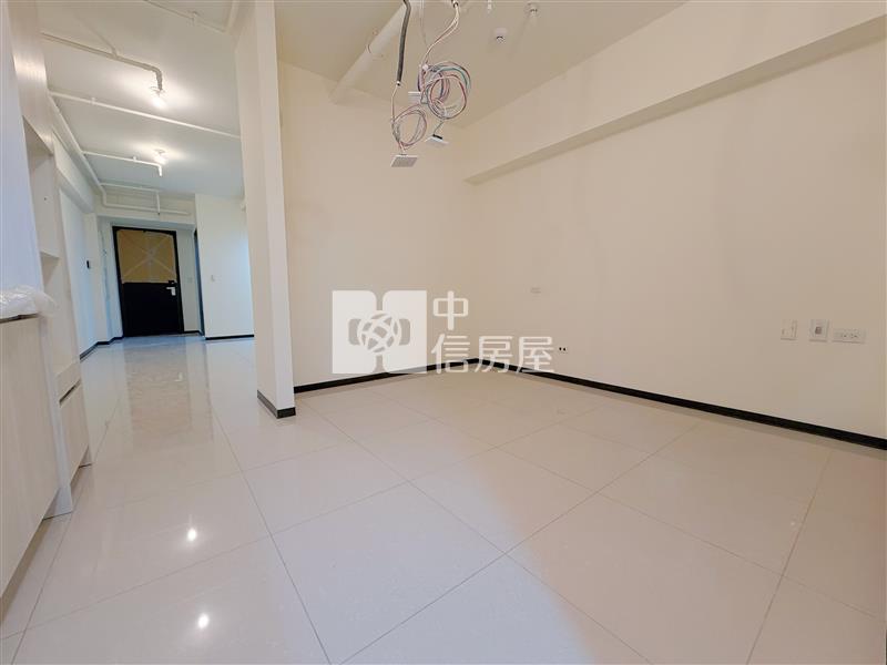 A18高鐵站前精華低總價1+1房房屋室內格局與周邊環境