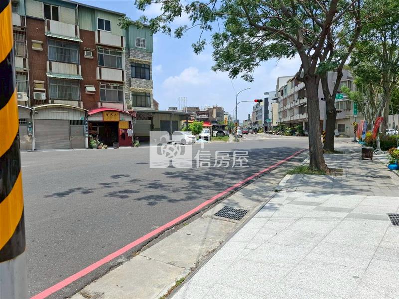東區仁和路土地50坪店面房屋室內格局與周邊環境