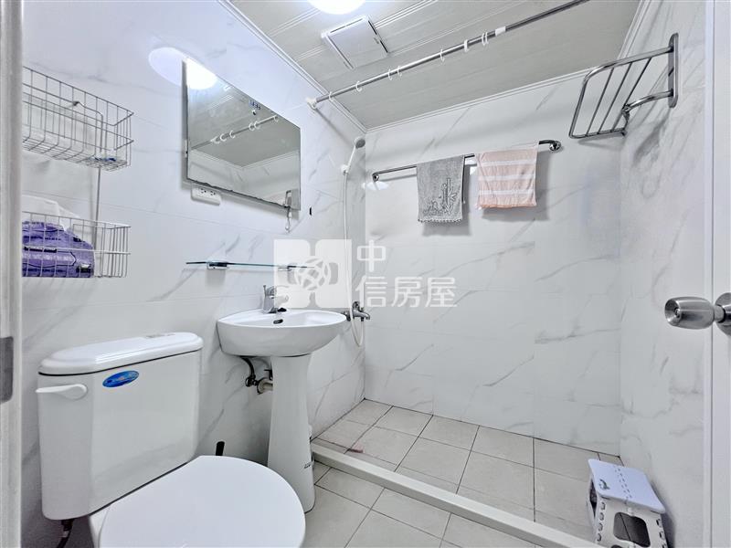 水安宮捷運站旁美三房房屋室內格局與周邊環境