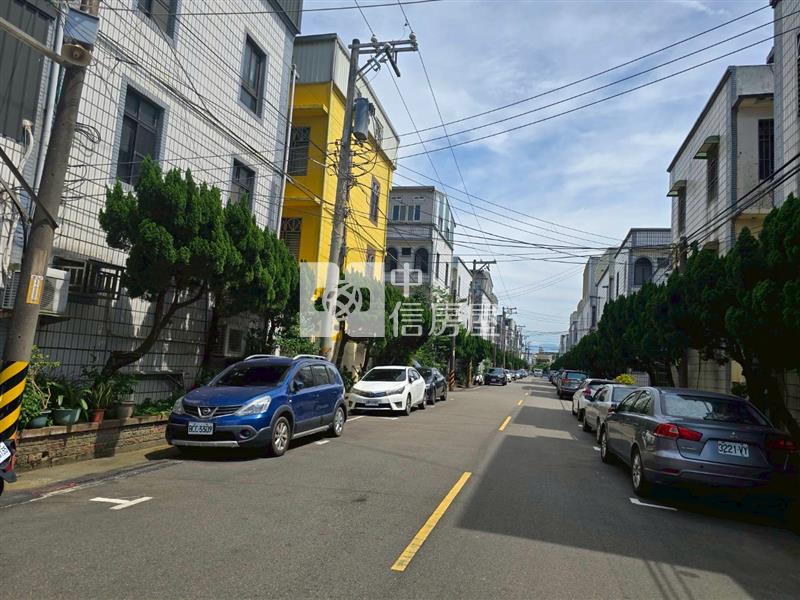 新竹湖口【中國科技大學】大面寬社區庭院美別墅房屋室內格局與周邊環境