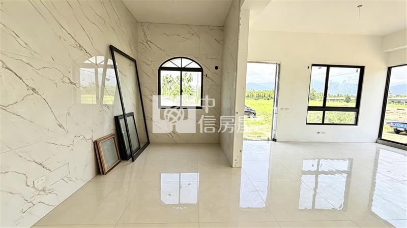 內埔白色系夢幻合法農舍房屋室內格局與周邊環境