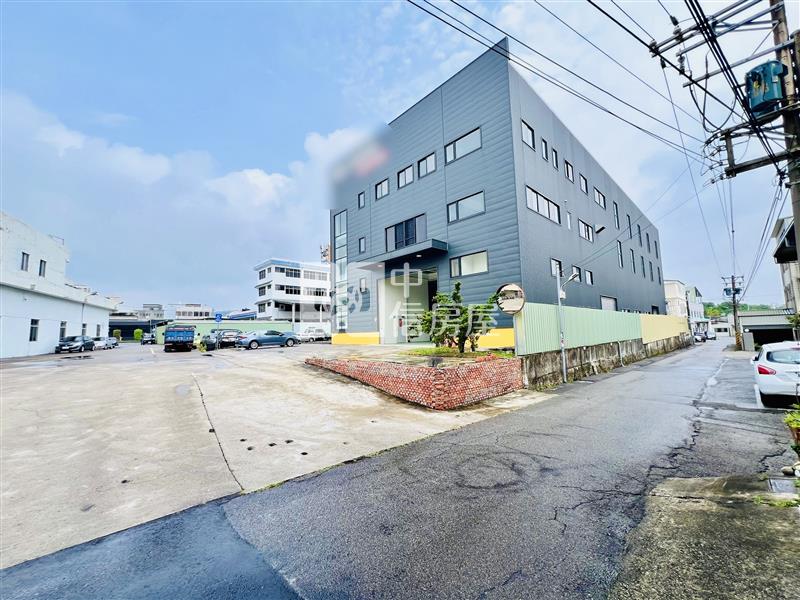苗栗交流道旁賺錢廠房房屋室內格局與周邊環境