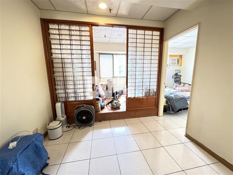 愛的世界高樓層美3房房屋室內格局與周邊環境