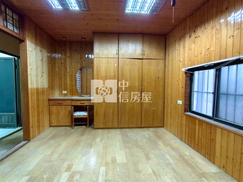 永康活巷朝南孝親RC車墅房屋室內格局與周邊環境