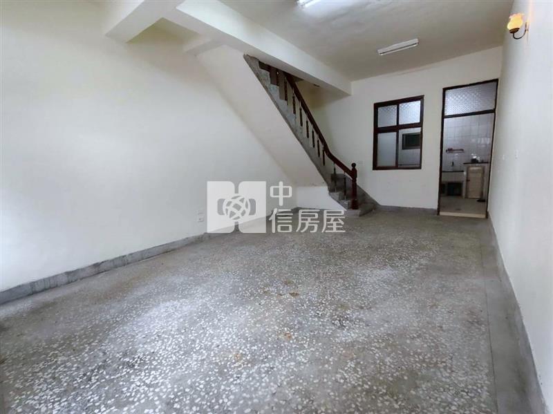 仁德活巷需整理透天房屋室內格局與周邊環境