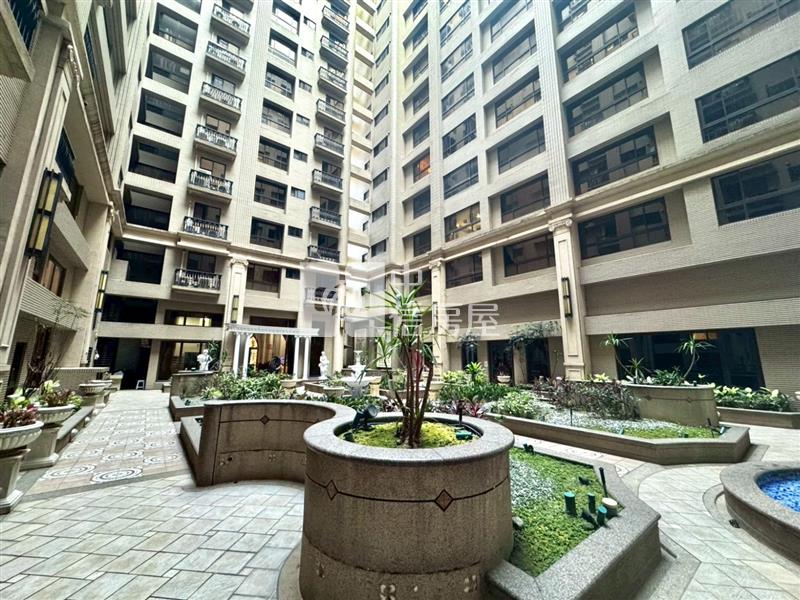 中壢市區A21【世界一】景觀大三房車房屋室內格局與周邊環境