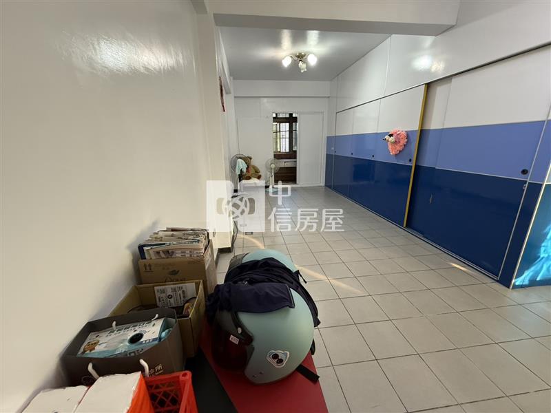 (專)平鎮北商邊間三車位美透天房屋室內格局與周邊環境