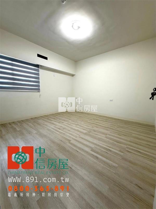 僑平國小旁車位住家房屋室內格局與周邊環境
