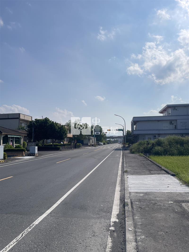 812成興路大面寬農舍房屋室內格局與周邊環境