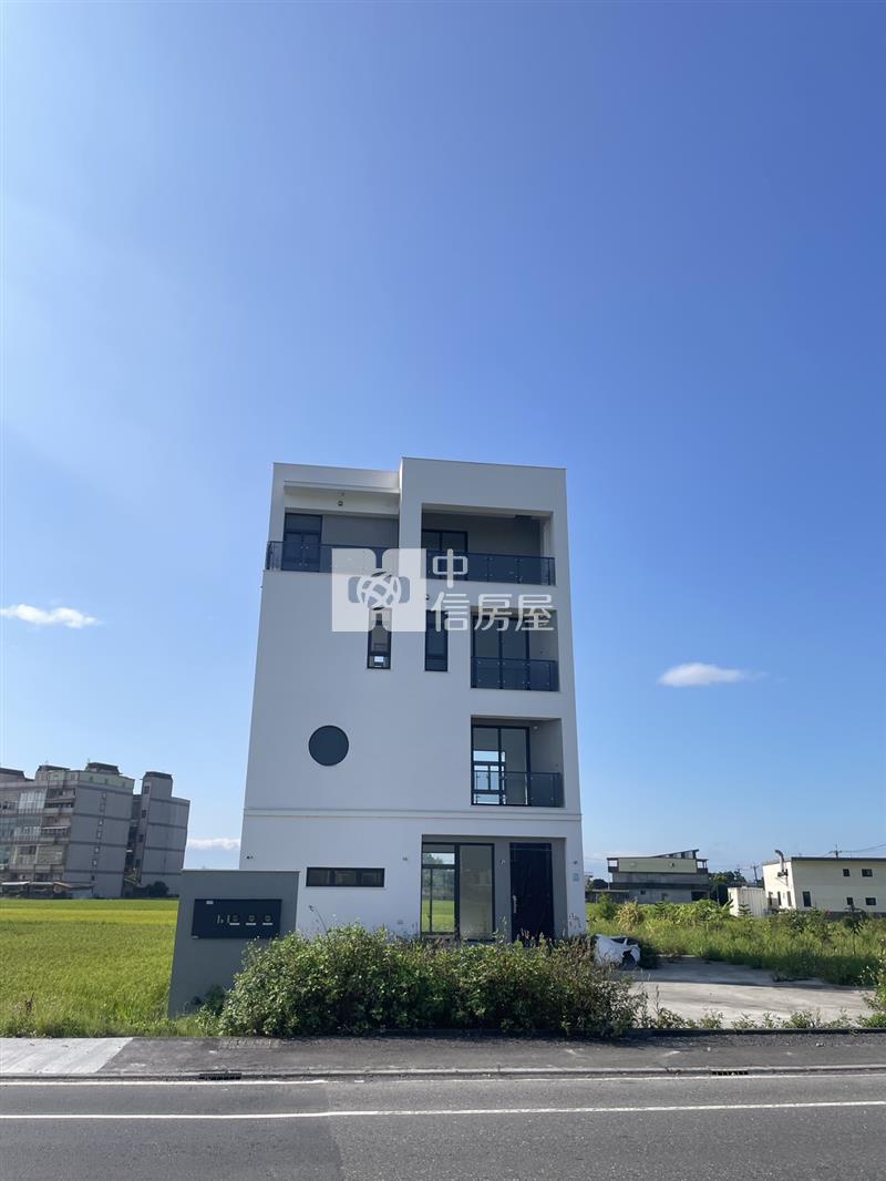 812成興路大面寬農舍房屋室內格局與周邊環境