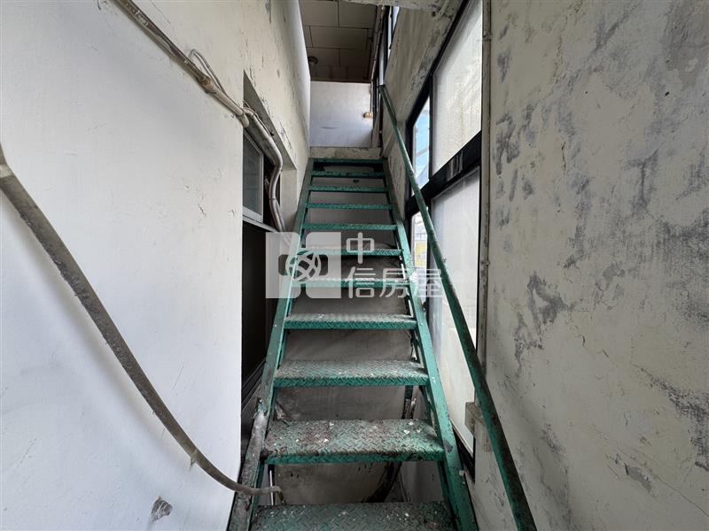 桃園市府四房雙衛超值公寓房屋室內格局與周邊環境