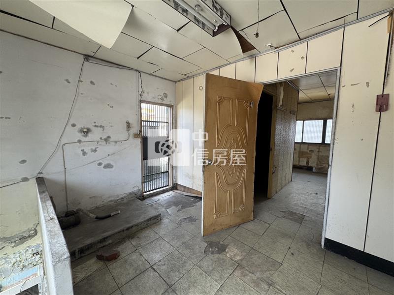 桃園市府四房雙衛超值公寓房屋室內格局與周邊環境