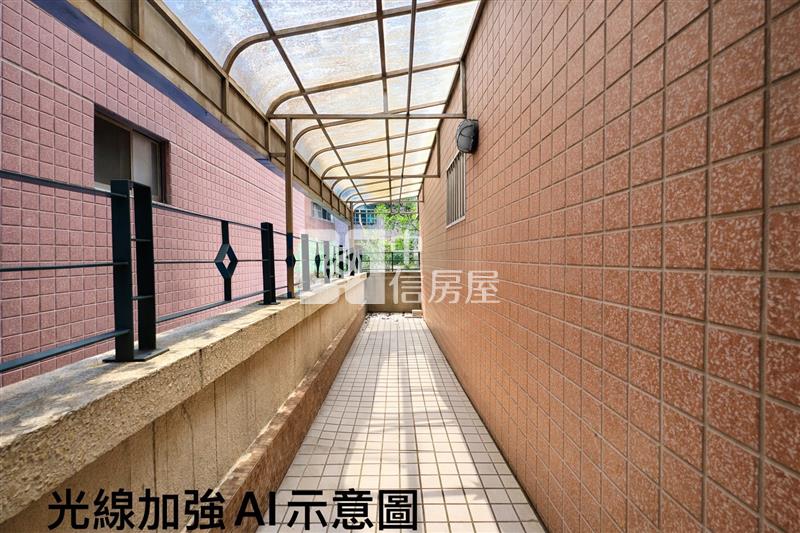 橘郡中前區裝潢庭院一樓房屋室內格局與周邊環境