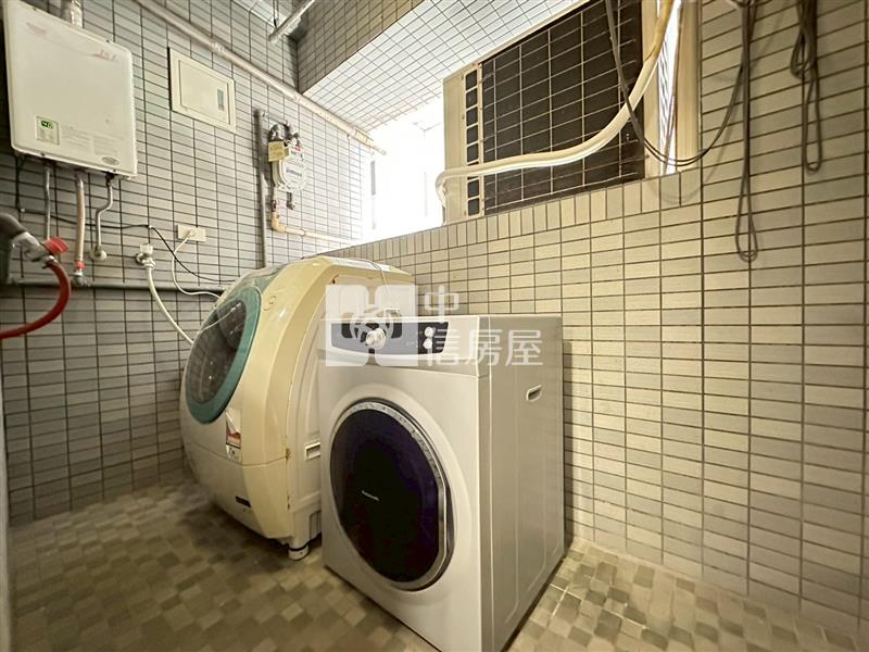 SOGO海華國際之星景觀戶邊間三房+車位房屋室內格局與周邊環境