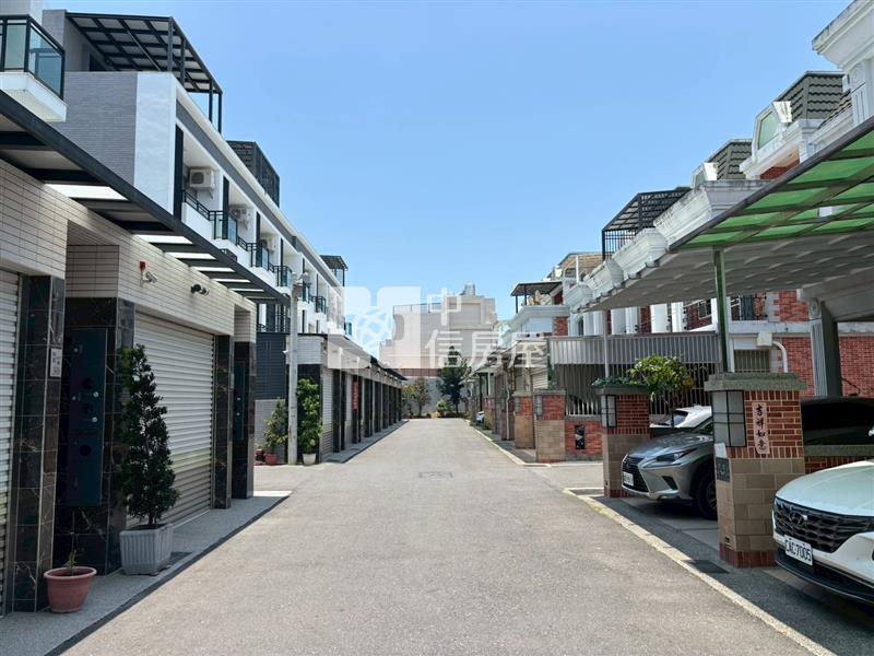 獨家近高鐵屋齡新透天房屋室內格局與周邊環境