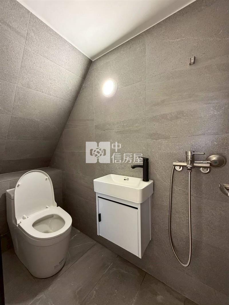 中正技擊館透天三樓房屋室內格局與周邊環境