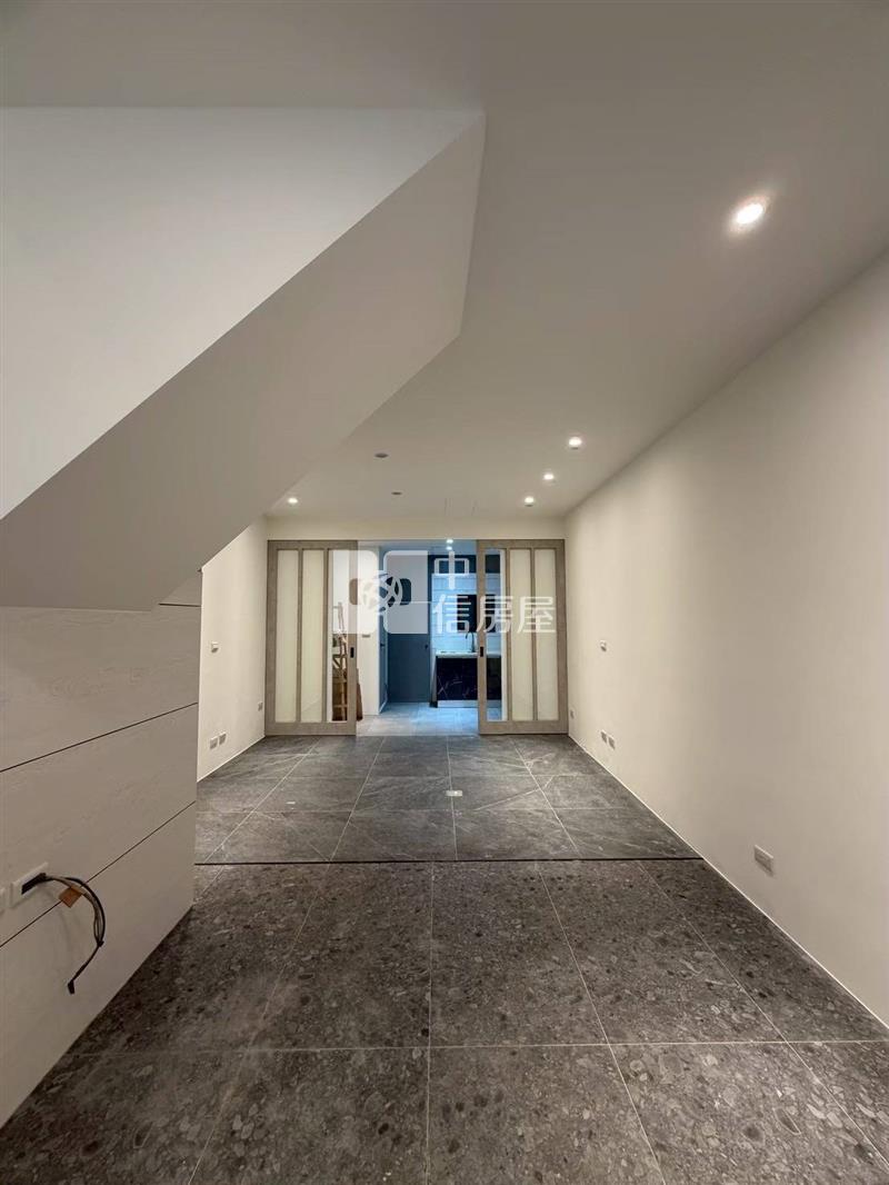 中正技擊館透天三樓房屋室內格局與周邊環境
