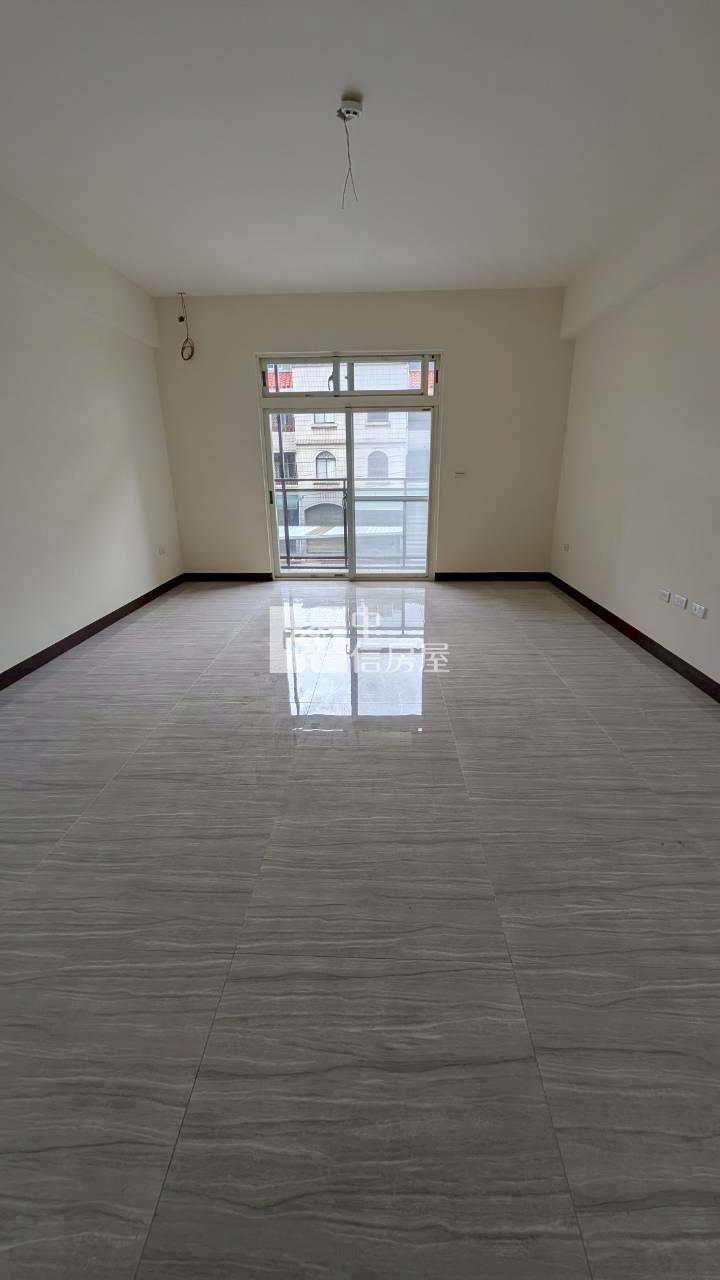 中壢高商全新電梯別墅房屋室內格局與周邊環境
