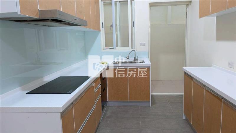 中壢高商全新電梯別墅房屋室內格局與周邊環境