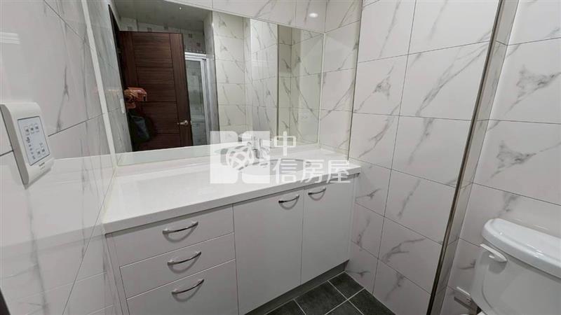 中壢高商全新電梯別墅房屋室內格局與周邊環境