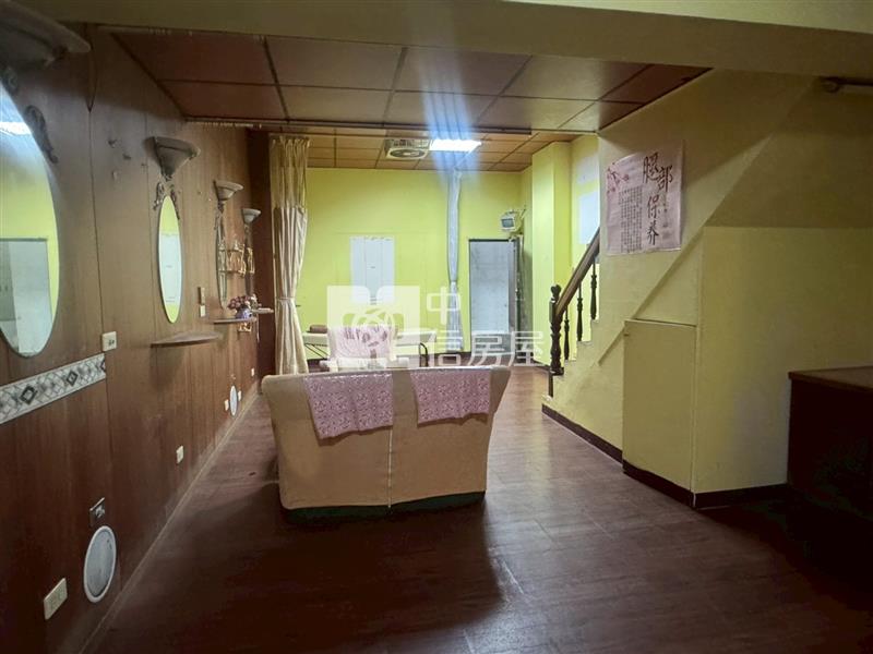 文山特區旁陽明商圈優質店住房屋室內格局與周邊環境