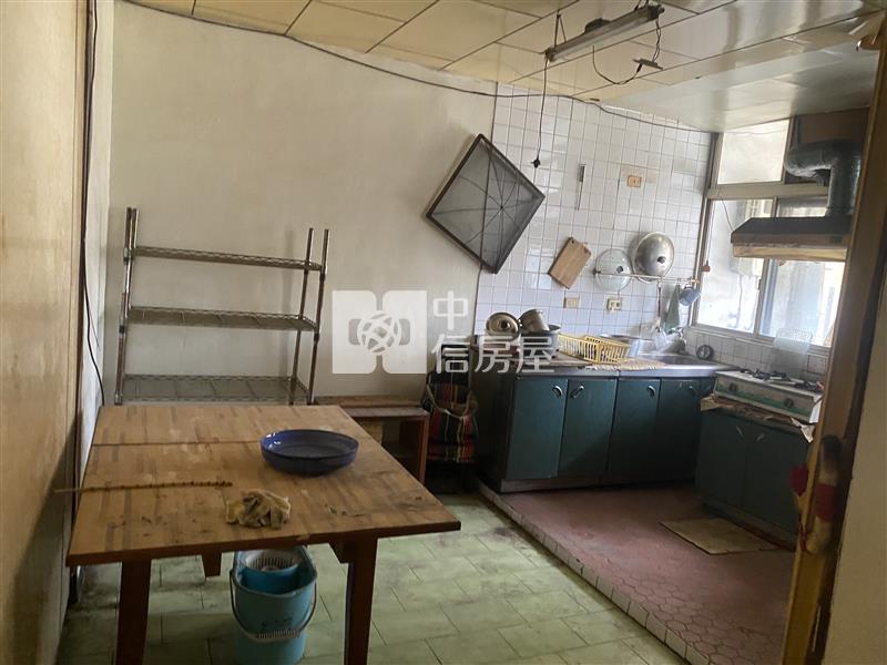 近市府公寓房屋室內格局與周邊環境
