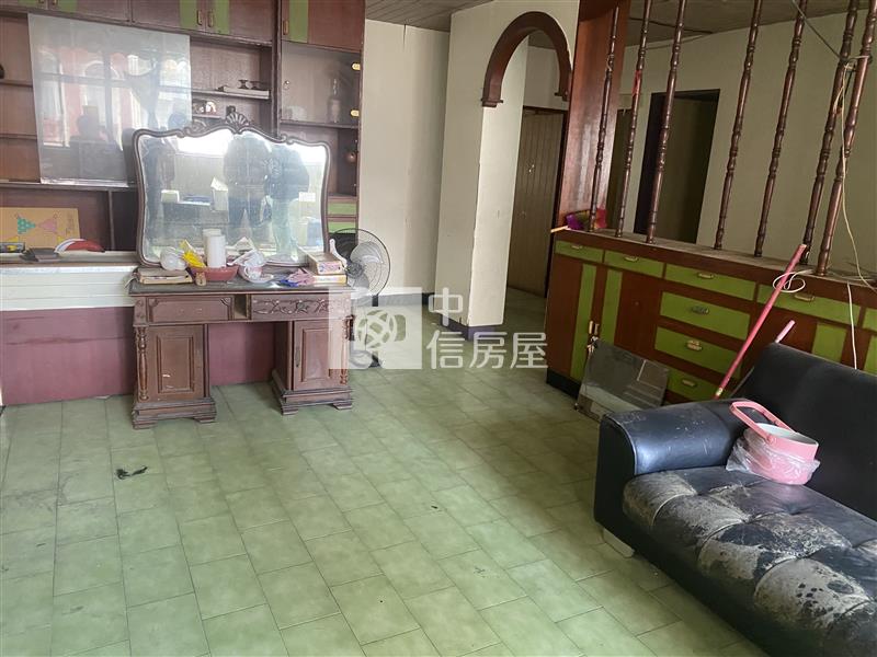 近市府公寓房屋室內格局與周邊環境