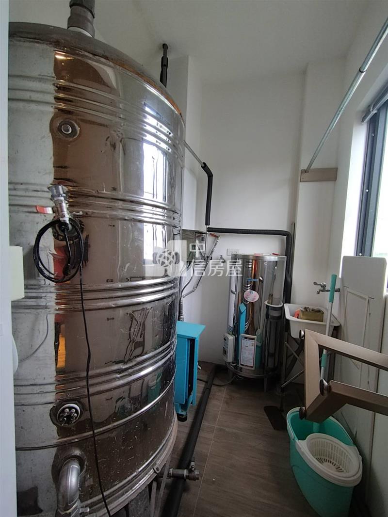河樂廣場旁輕屋齡電梯合法民宿房屋室內格局與周邊環境