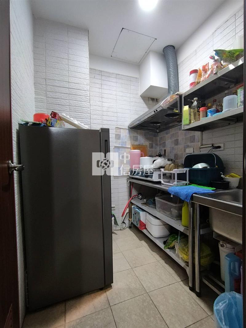 河樂廣場旁輕屋齡電梯合法民宿房屋室內格局與周邊環境