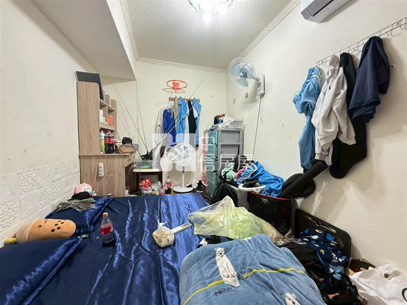 忠貞市場旁電梯兩房雙衛浴房屋室內格局與周邊環境