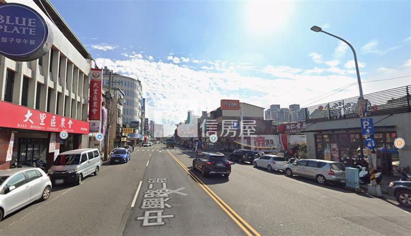 地55坪★正中興路文武百市超大地坪金透店房屋室內格局與周邊環境