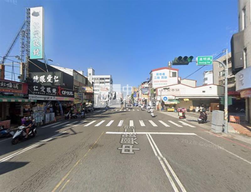 地55坪★正中興路文武百市超大地坪金透店房屋室內格局與周邊環境