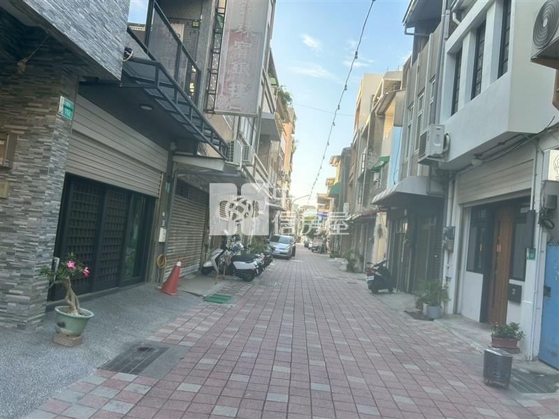 新光三越生活圈透天房屋室內格局與周邊環境