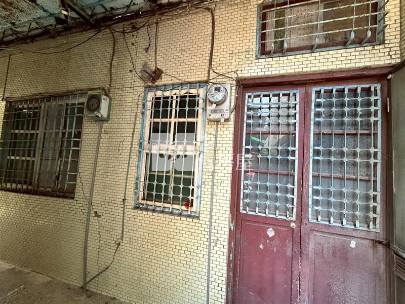 新光三越生活圈透天房屋室內格局與周邊環境