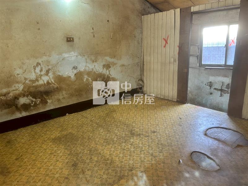 新光三越生活圈透天房屋室內格局與周邊環境