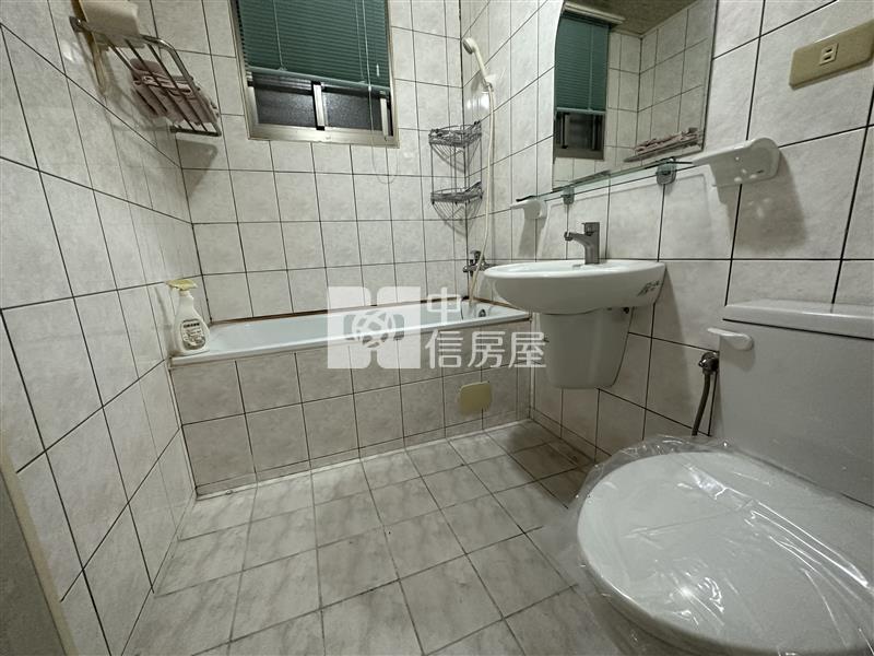 屏東房屋-東山河大坪數美樓房屋室內格局與周邊環境