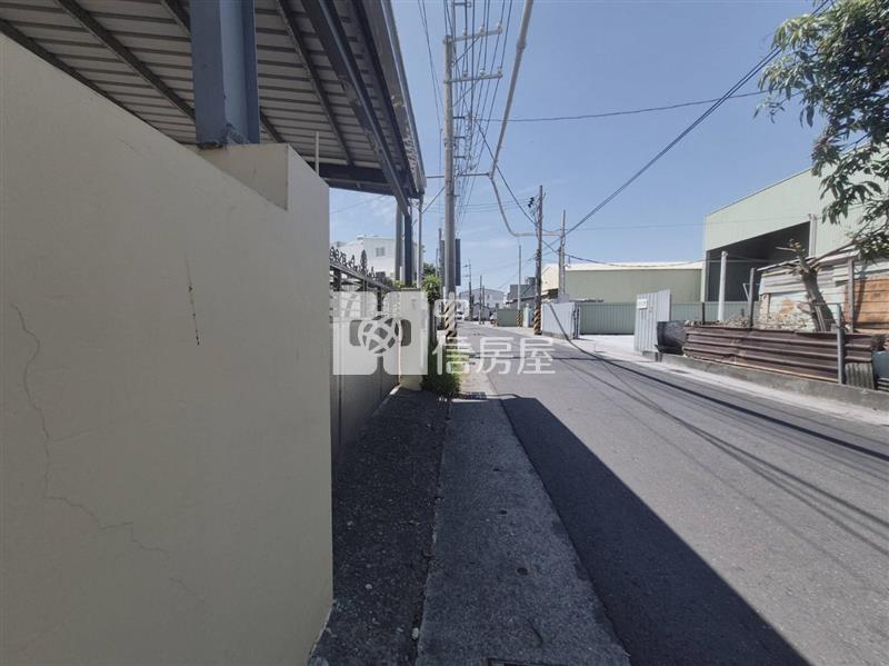 仁德勝利段方正美農地房屋室內格局與周邊環境