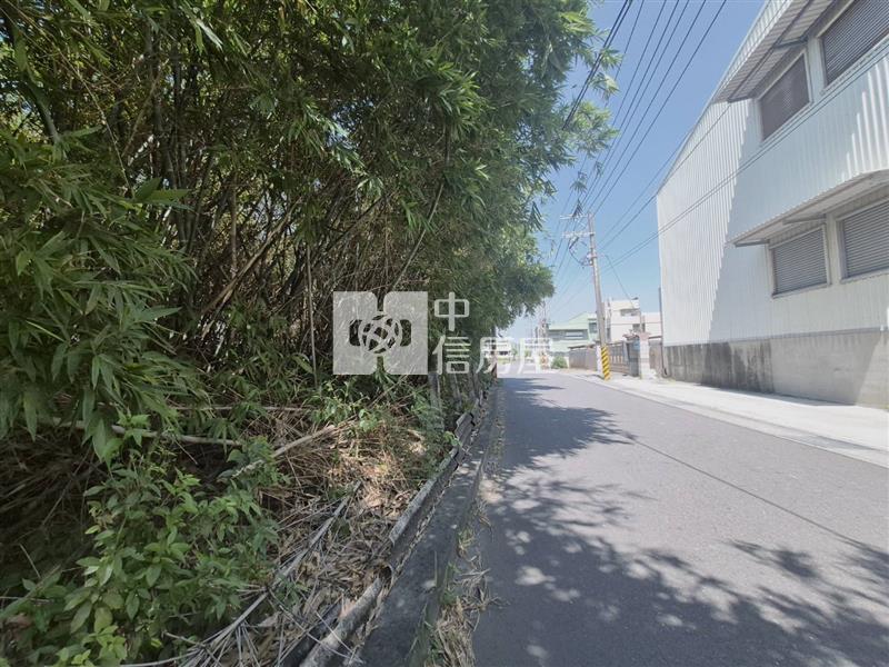 仁德勝利段方正美農地房屋室內格局與周邊環境
