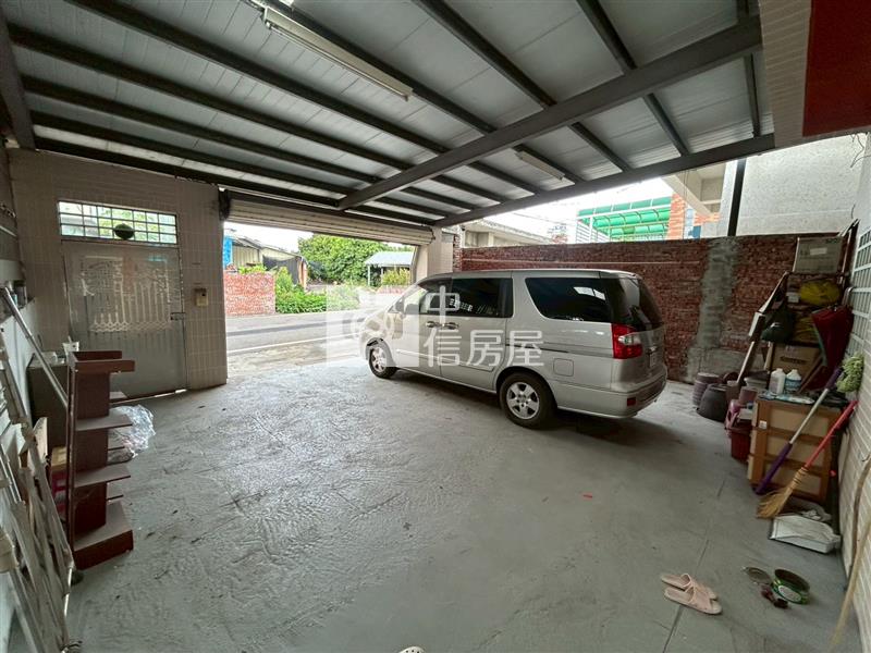 斗六近正心中學雙車位美別墅房屋室內格局與周邊環境