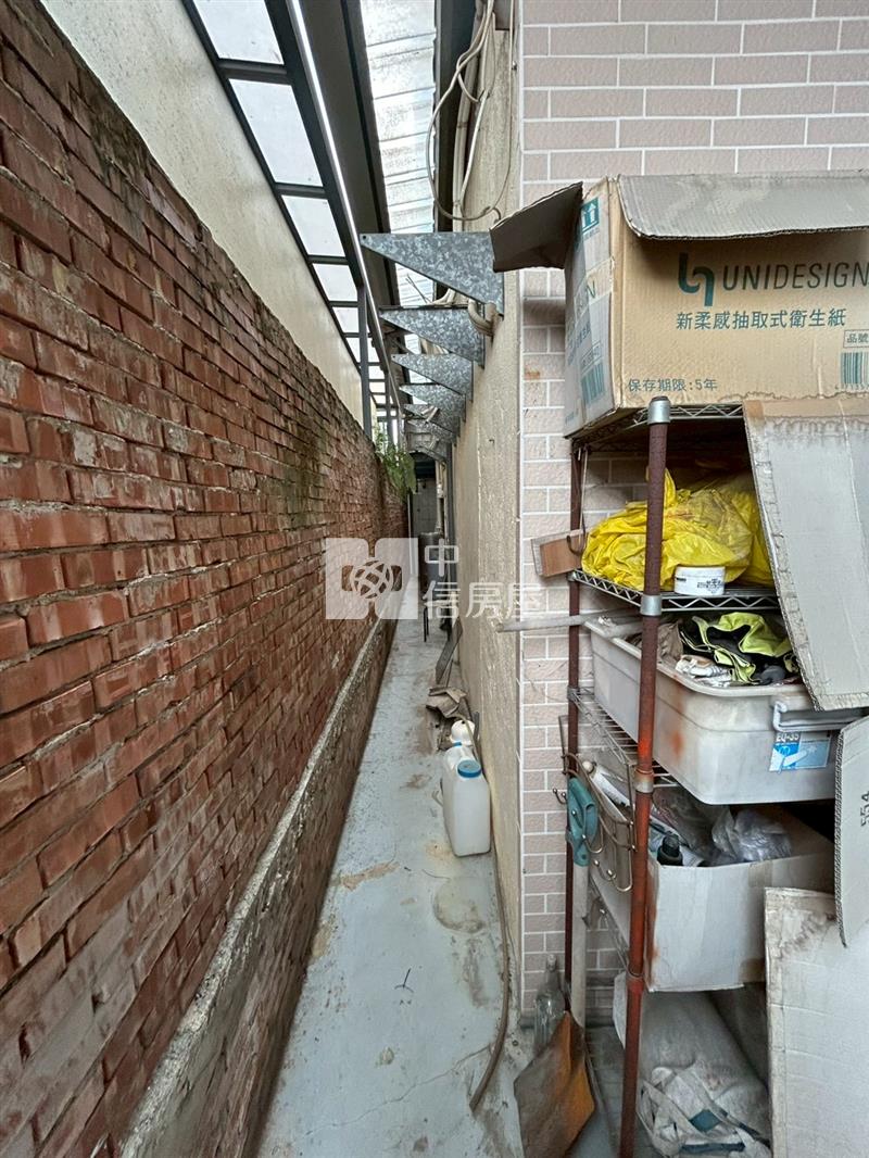 斗六近正心中學雙車位美別墅房屋室內格局與周邊環境