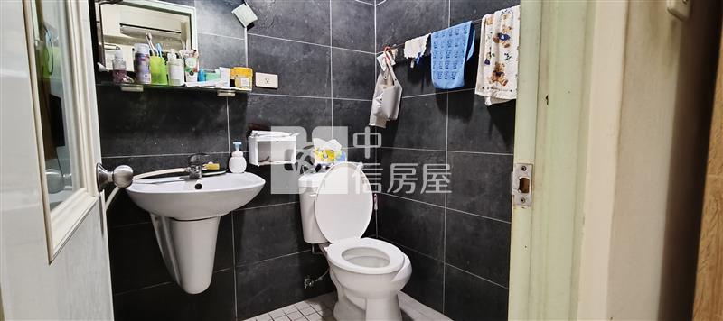 屏東房屋-華夏一樓居家房屋室內格局與周邊環境
