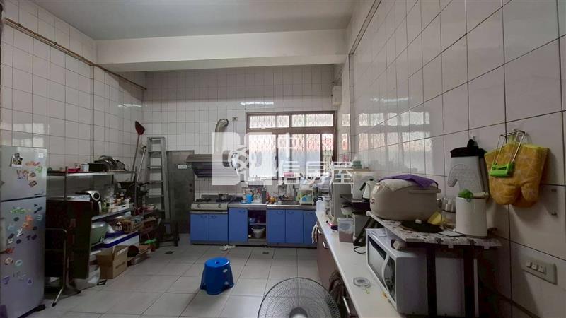 立新雙學區大地坪臨路透天房屋室內格局與周邊環境