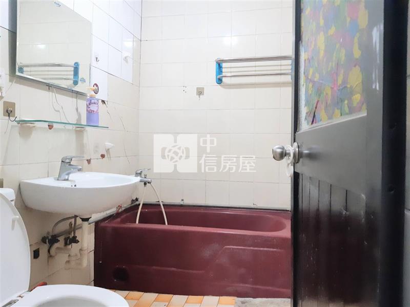 ●國民中心旁店住房屋室內格局與周邊環境