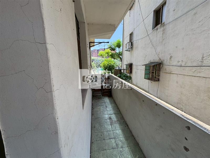 ●國民中心旁店住大戶房屋室內格局與周邊環境