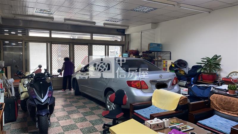 林森國小旁大面寬透天店面房屋室內格局與周邊環境