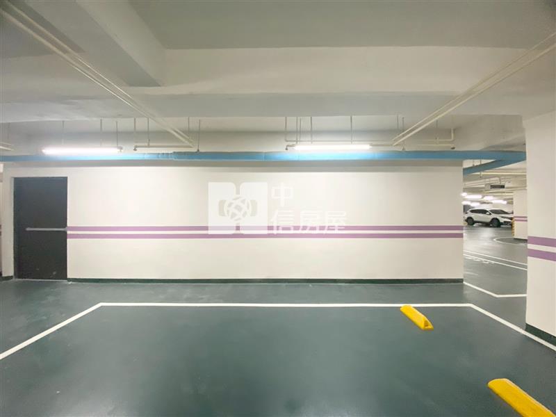 市政之櫻朝南邊間三房平車(13D5)房屋室內格局與周邊環境